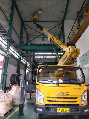 工廠車間高空房頂換燈高空作業(yè)車 路燈車吊籃車出租
